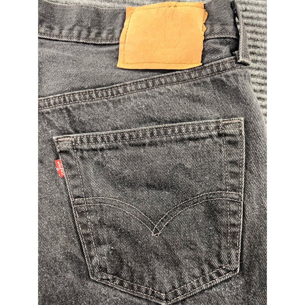 Levi's 501 Vintage 1996 Jeans Mens 36x32 Black Button Fly Made in USA - Picture 8 of 14